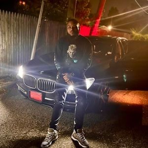 Meet your Posher, Mike